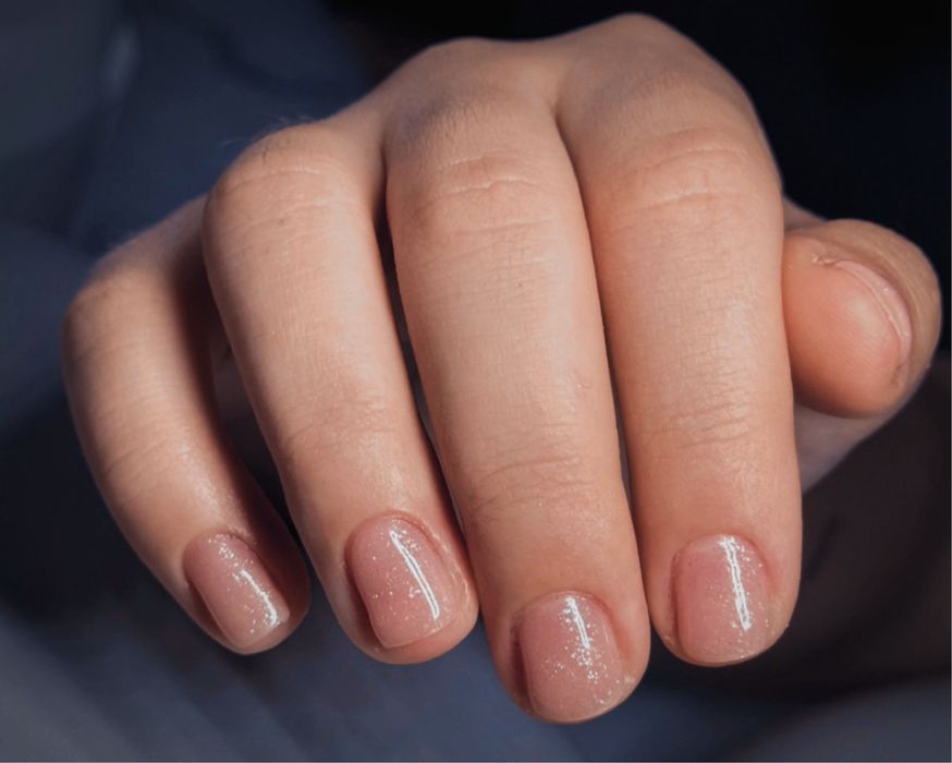 Ищю модельку на маникюр !!!