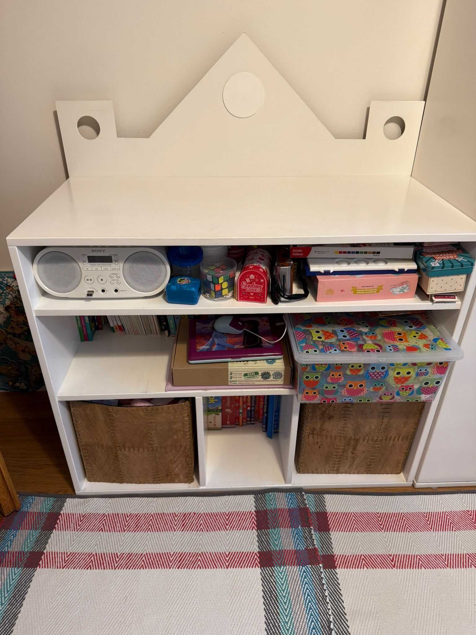 Vand Mobilier (Lura Atelier) camera copil (pat stil Montessori)+birou