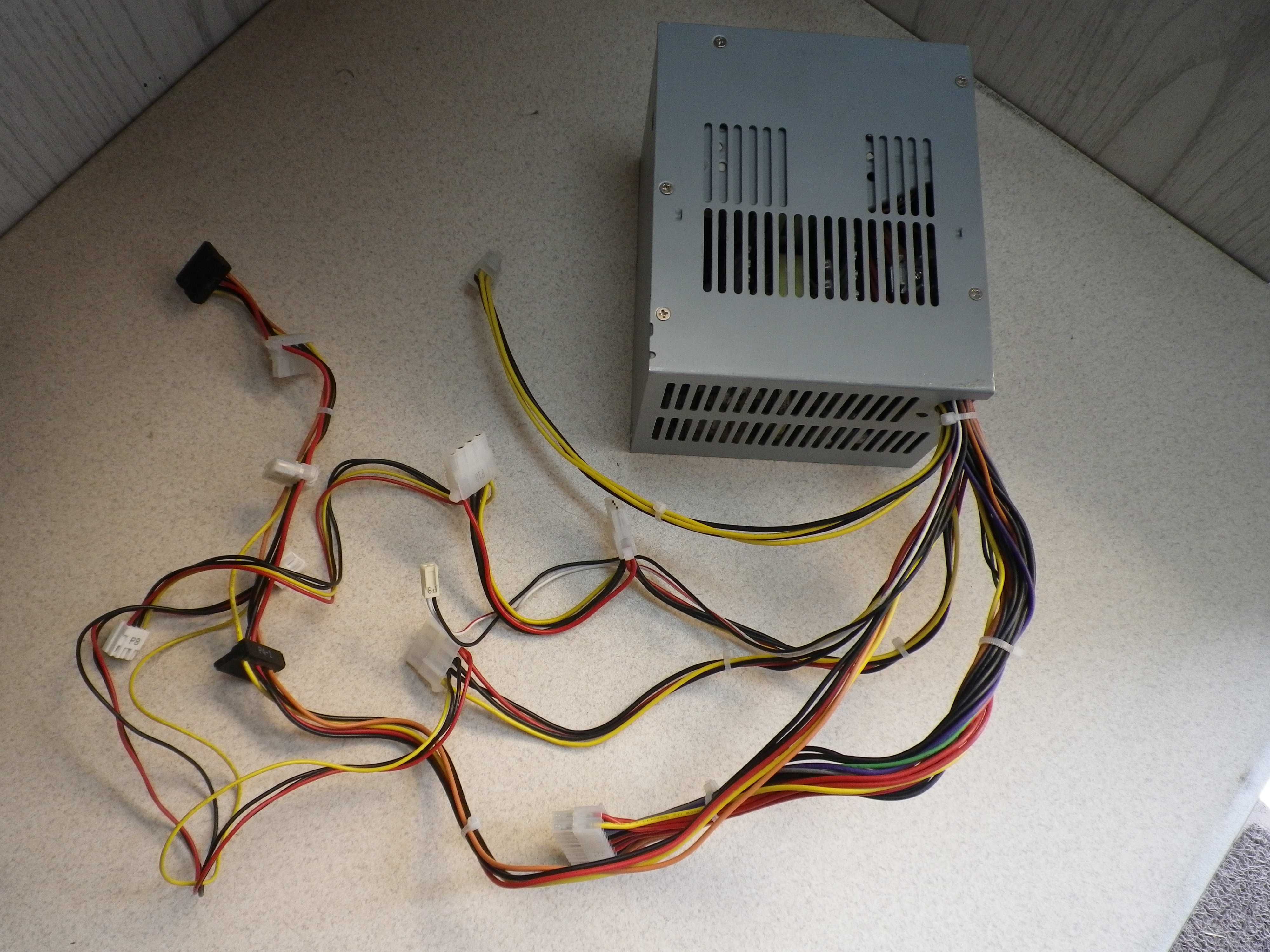 Захранване за компютър Compaq 450W