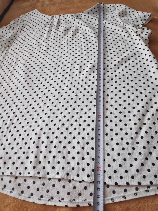 Bluză lejeră albă cu buline 42-44