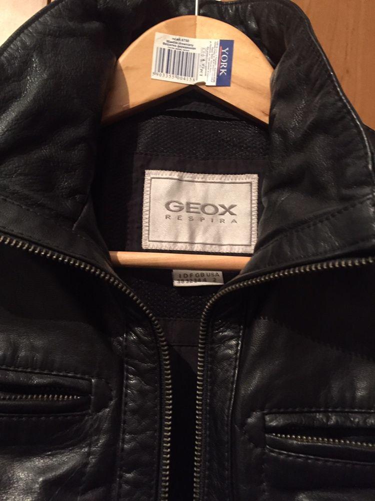 Кожаные женские куртки  Geox