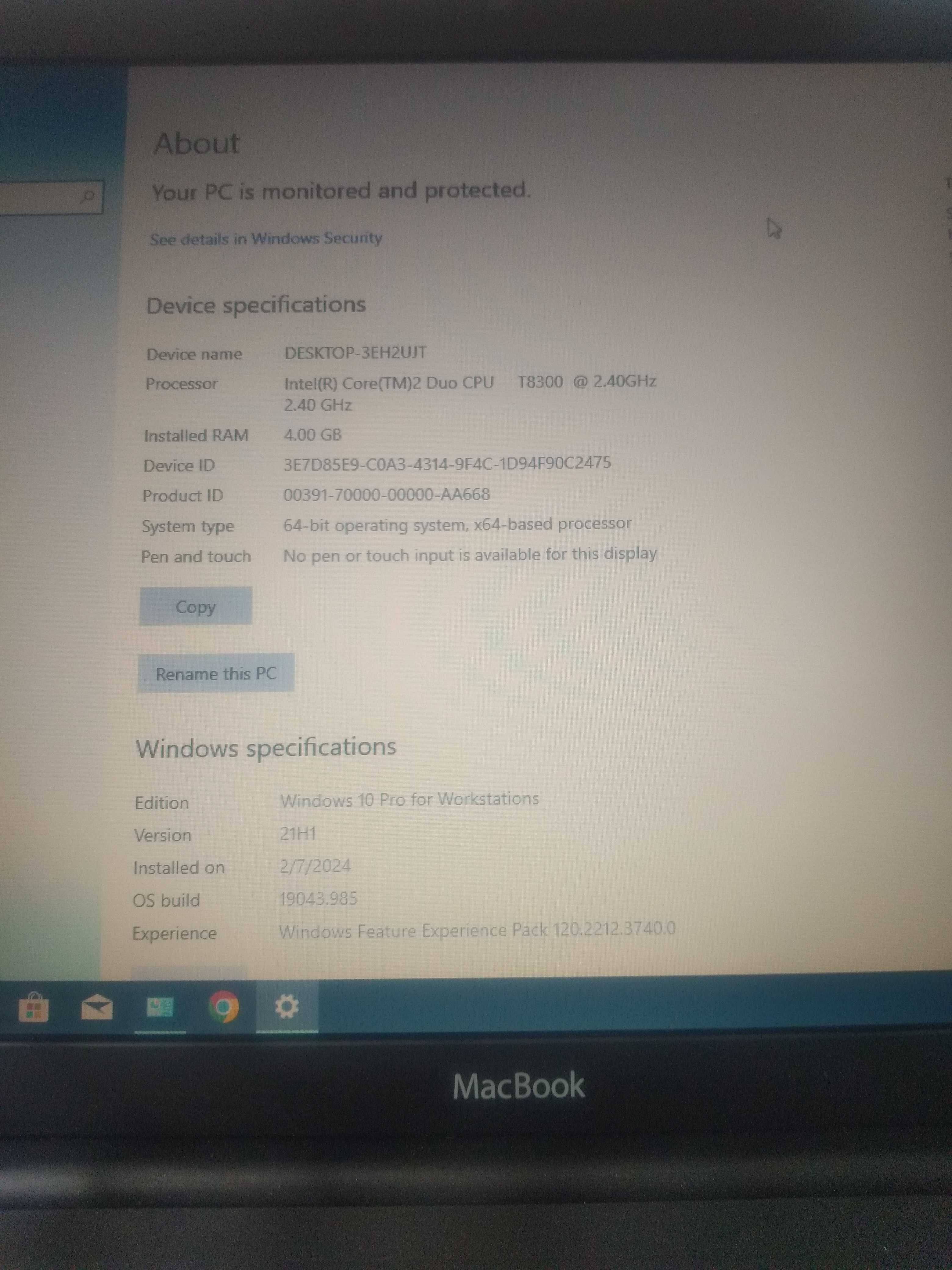 Продавам два броя Macbook A1181