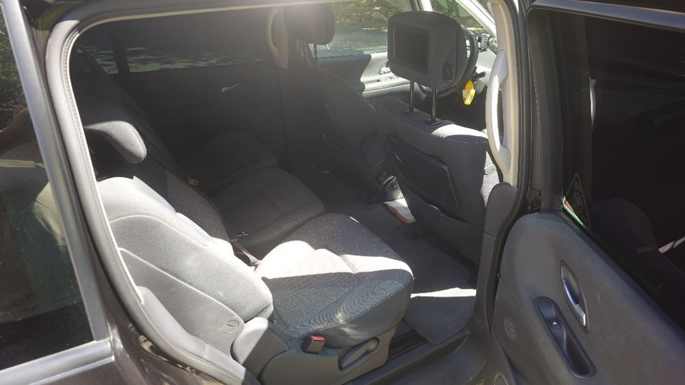 Vând Renault Espace 4 2.0dCi automat