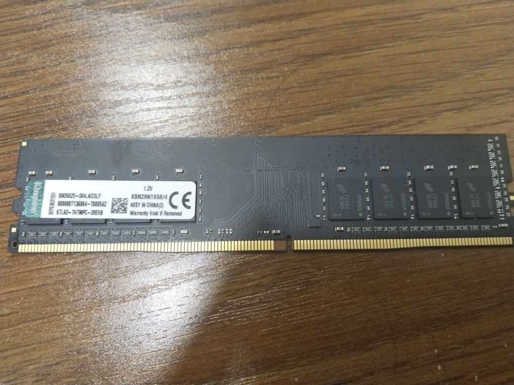 Оперативная память Кингстон DDR4 4GB