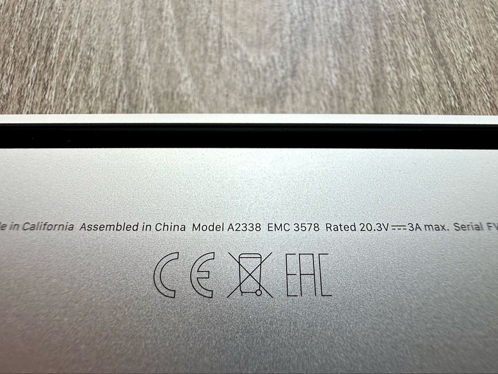 MacBook Pro M1 13” 256gb 8gb RAM