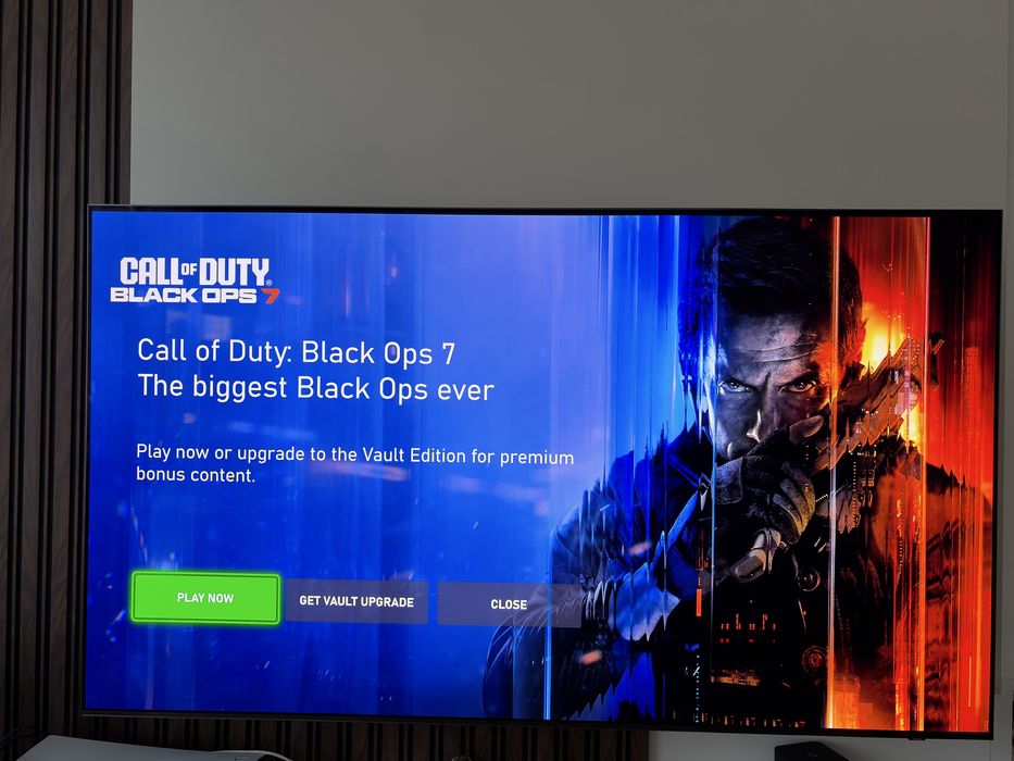 Samsung QE-65S90D OLED Smart TV 4K - 2200 лв.