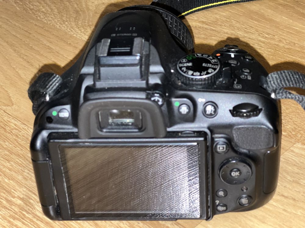 Nikon DSLR D5200