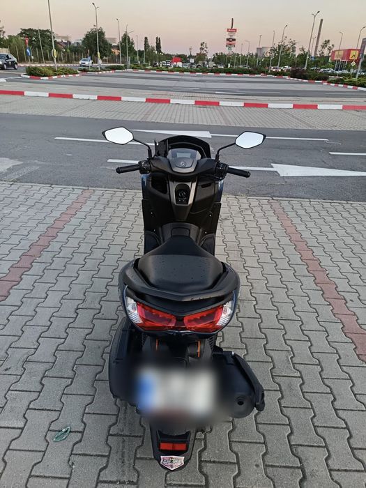 Scuter Yamaha N-Max 125cc