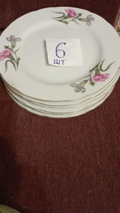 Японские тарелки гвоздика ф21см-6шт и сер.шишки ф21см-6шт,ф24см-5шт