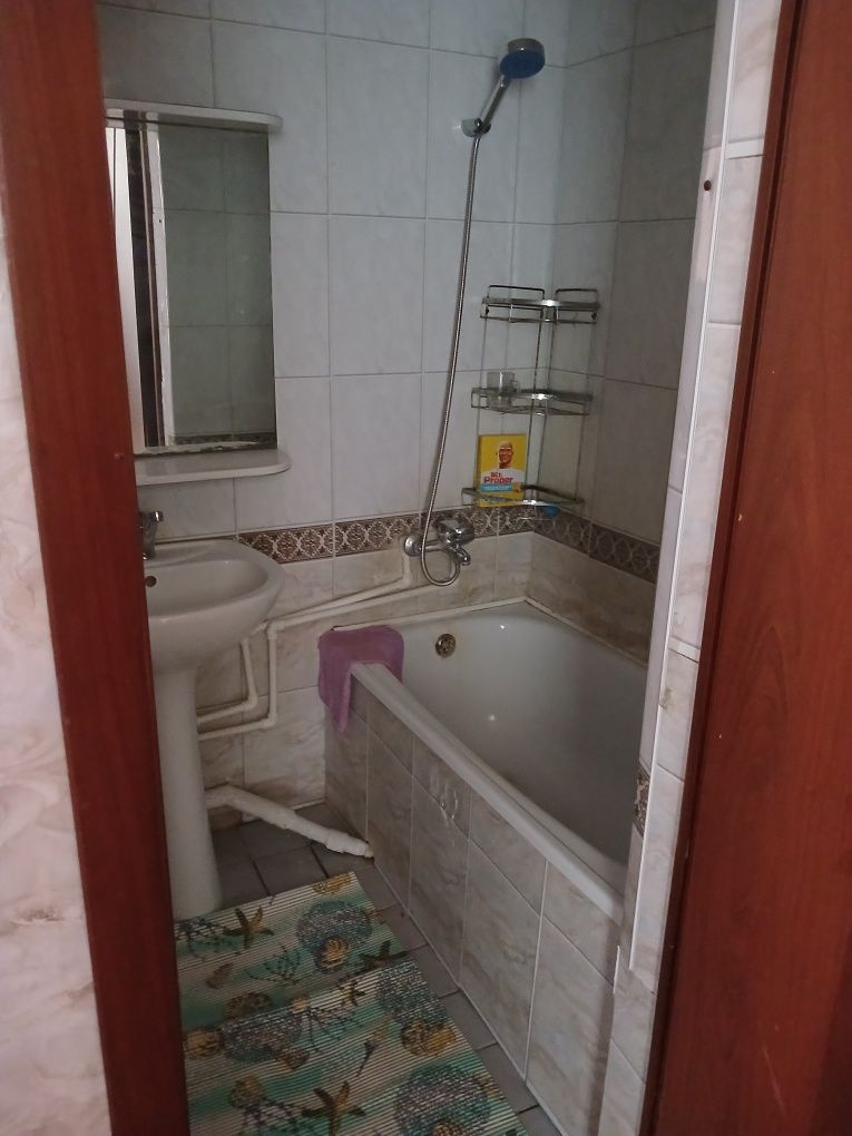 Продам квартиру 3 комнатную