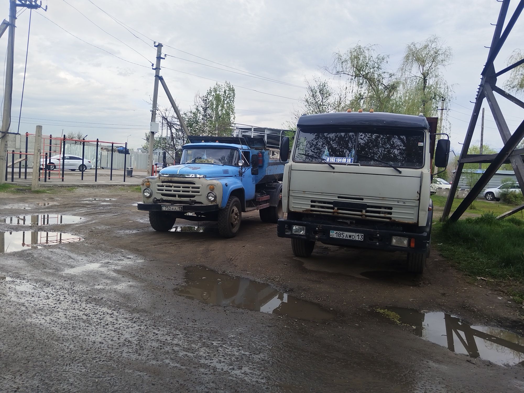 Вывоз мусора Камаз и зил