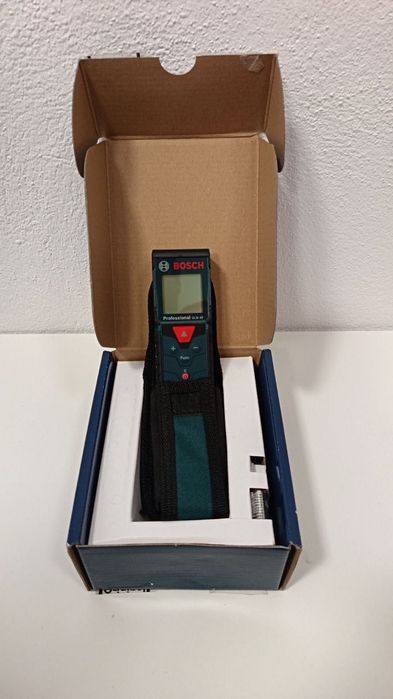 Telemetru Bosch GLM 40, Cod 79267
