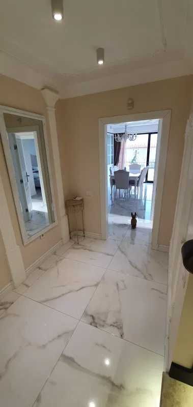 Продава се Къща в Пловдив, Беломорски - 1000 кв.м за 622 €/кв.м - Снимка #3