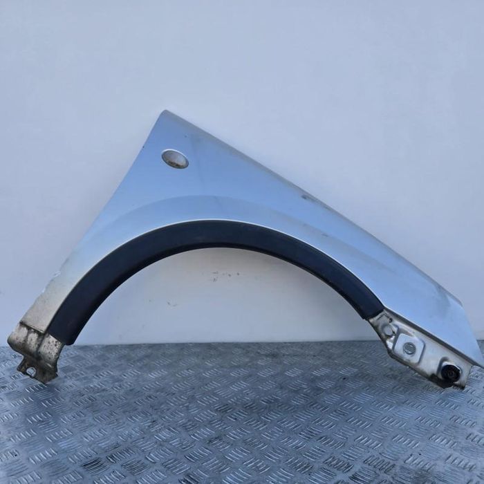 Aripa fata dreapta Opel Corsa C