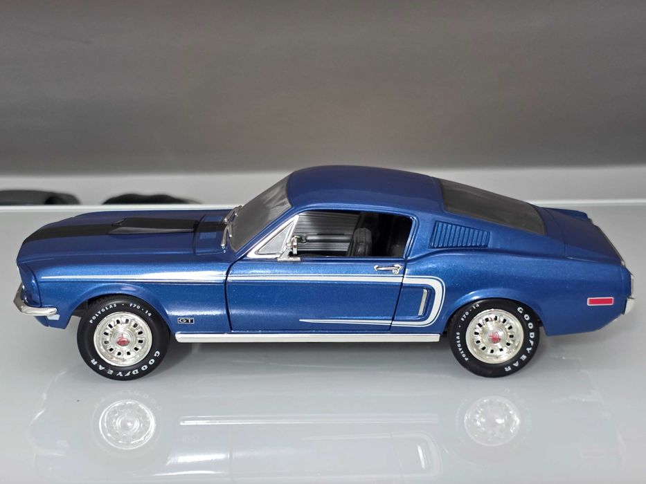 Macheta Auto 1/18 ERTL Ford Mustang GT