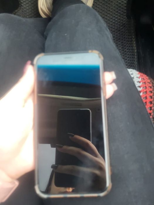Айфон XR 64гб документы коробка есть. Samsung s21 FE