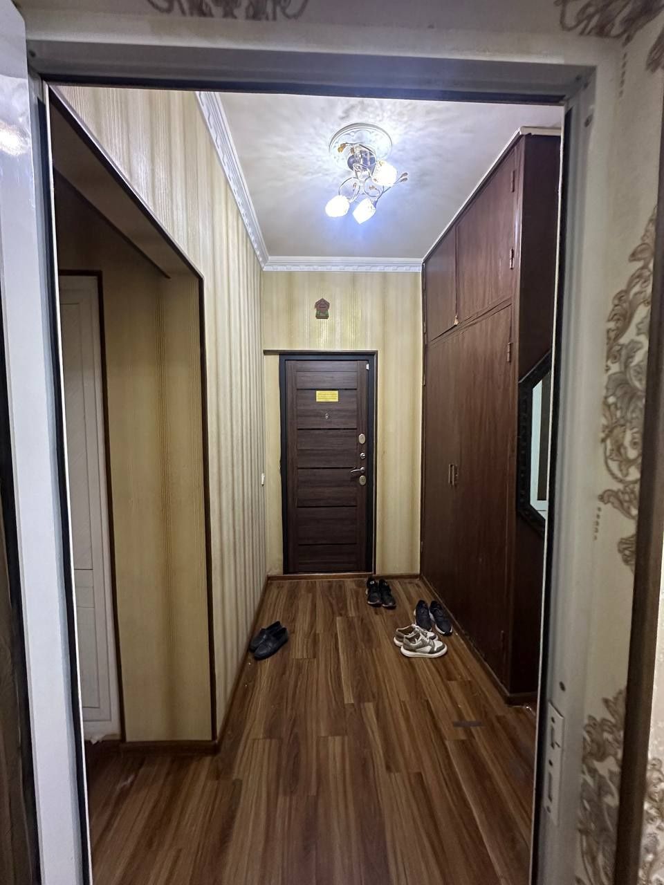 Юнсобот 5 квартол 2 дом 45квартира