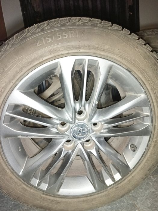 Продам шины и диски зимние.