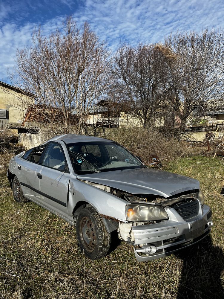 Hyundai Elantra 1.6 gl 2006