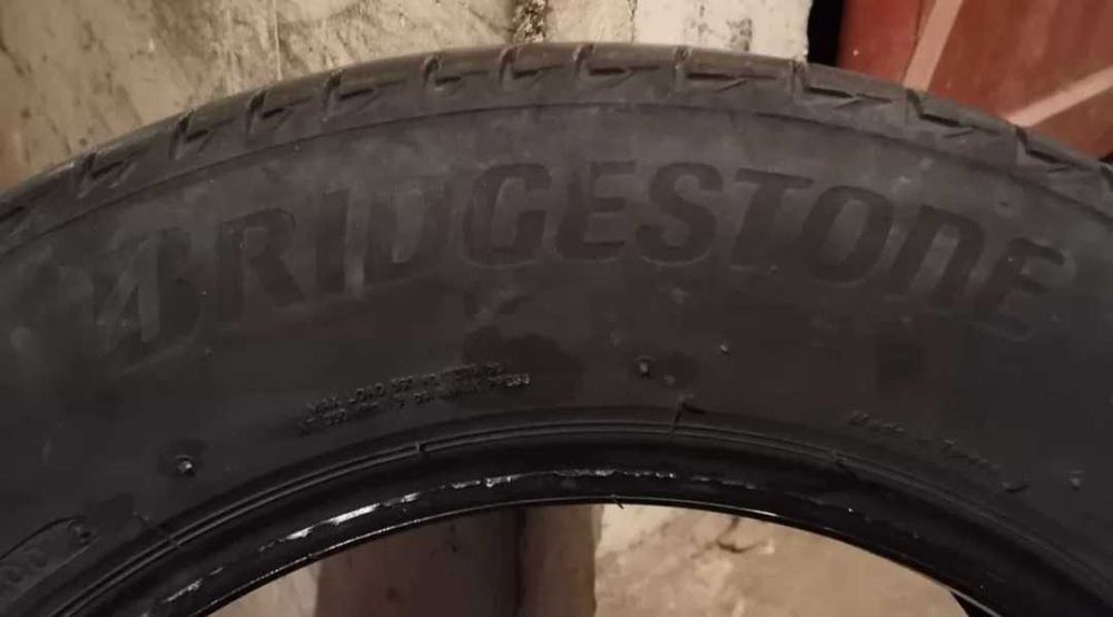 Продавам 2 броя летни гуми 185.65.15 на 1 сезон дот 2021 Brijiston