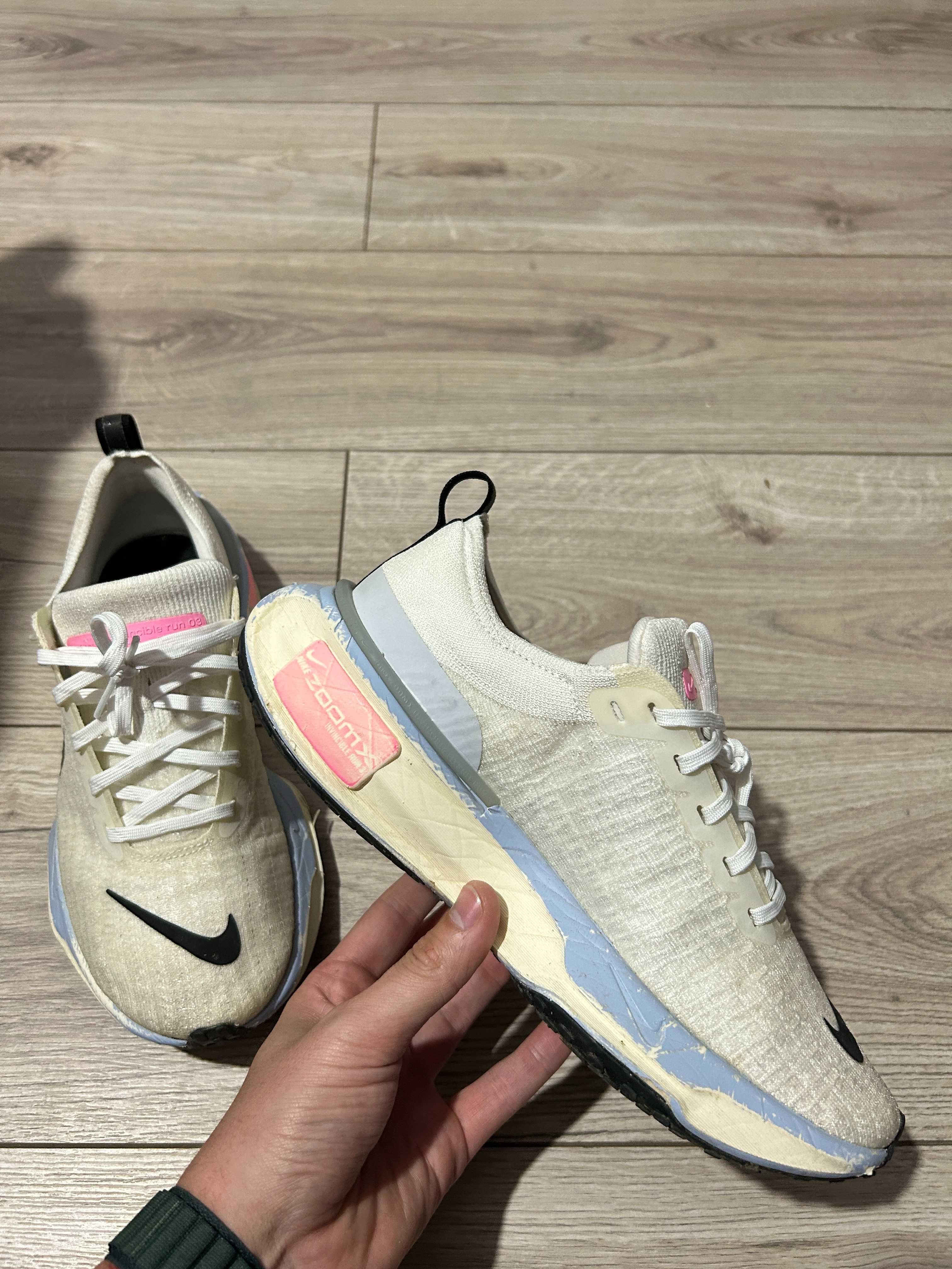 Adidasi Nike ZoomX Invincible Run Flyknit 3 Marimea 41-26cm-
