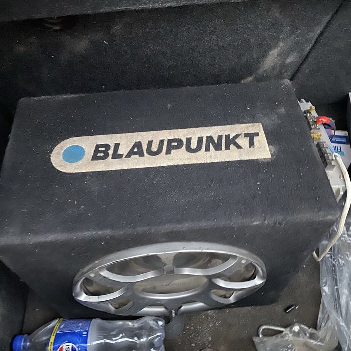 Продам сабвуфер BLAUPUNKT