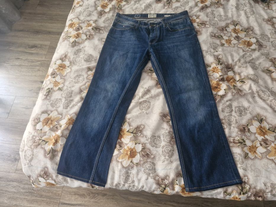 Blugi PIERRE CARDIN ,originali