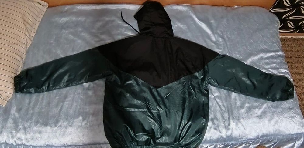 Шушлеков екип Nike горнище и долнище - горнището е яке ВИЖ ОПИСАНИЕТО!