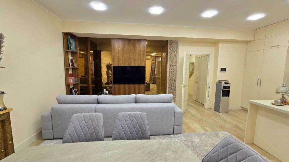 Продам 4/8/8 дюплекс с классическим ремонтом. ор-р гостиница GrandMir"