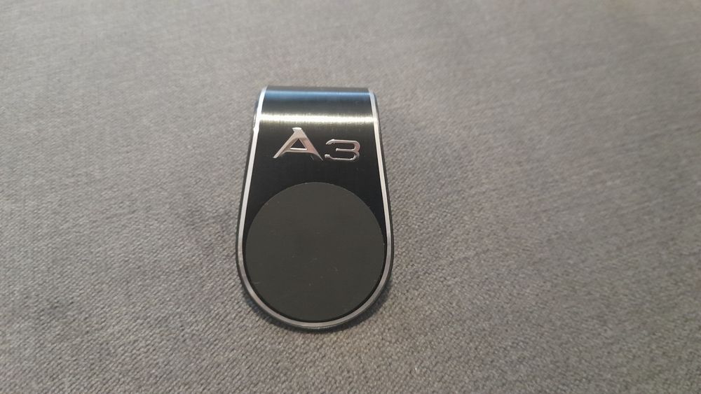 Поставка за телефон за кола Audi A3 матнитна