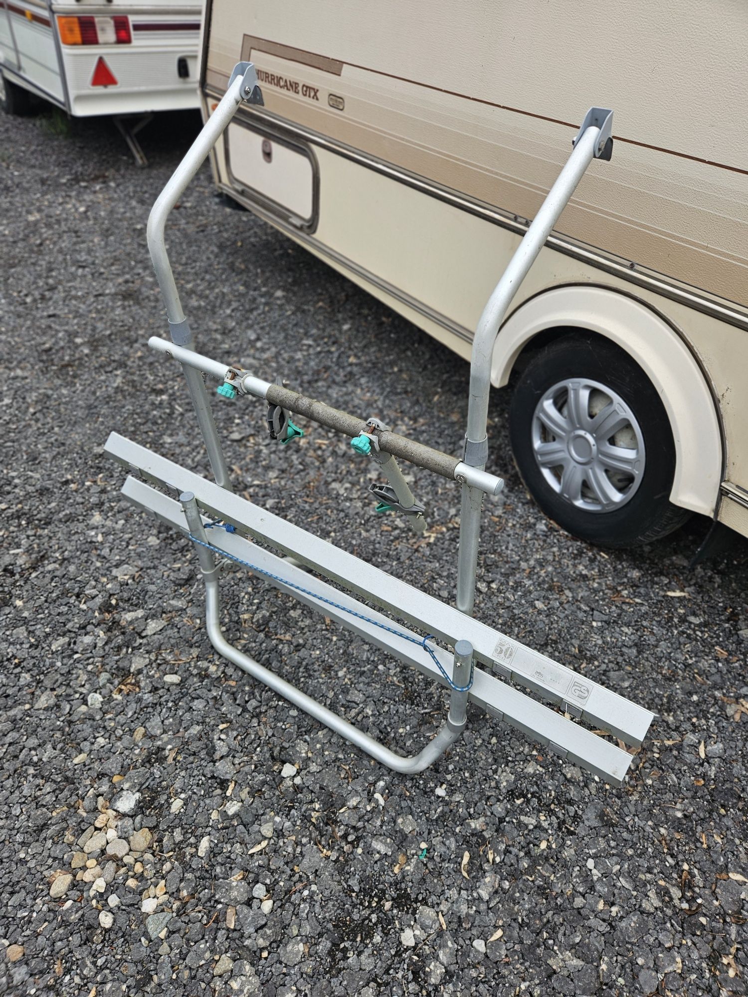 Portbagaj pt 2 biciclete pe spate la rulota