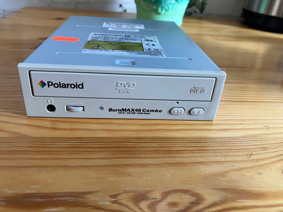 Polaroid ATA dvd rom cd writer BurnMAX48 Combo PRDBT- 4816CO