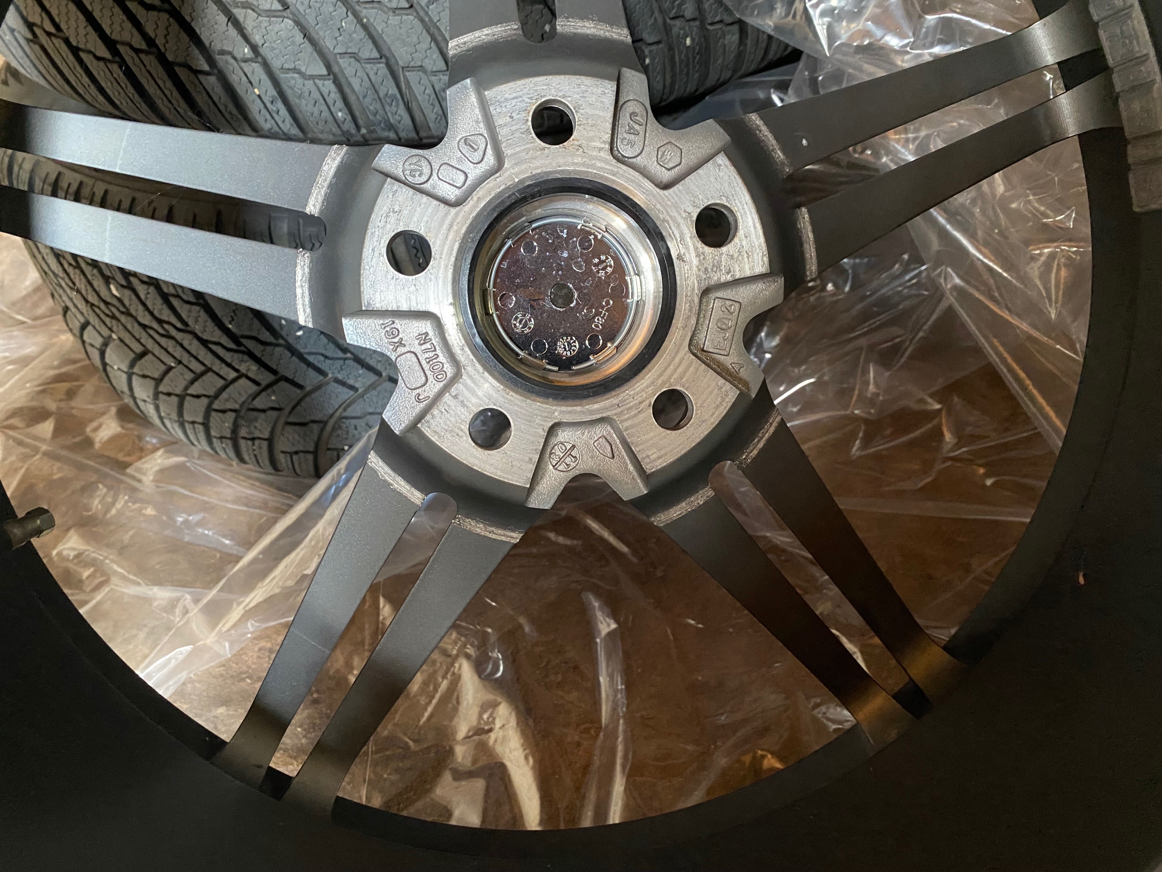 KONIG Джанти 19 ки 8.5j и 9.5j ЕТ40
5x112 централен 73.1