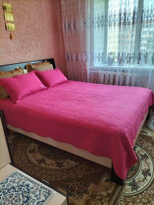 Импортный спальный гарнитур