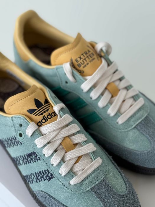 Vânzare de adidași