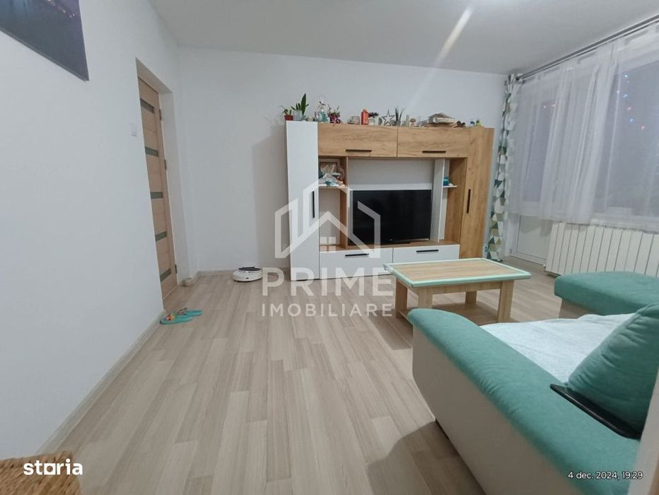 DE VANZARE - Aparatament cu 3 camere, 60 mp, etaj 3/4 - CUGIR