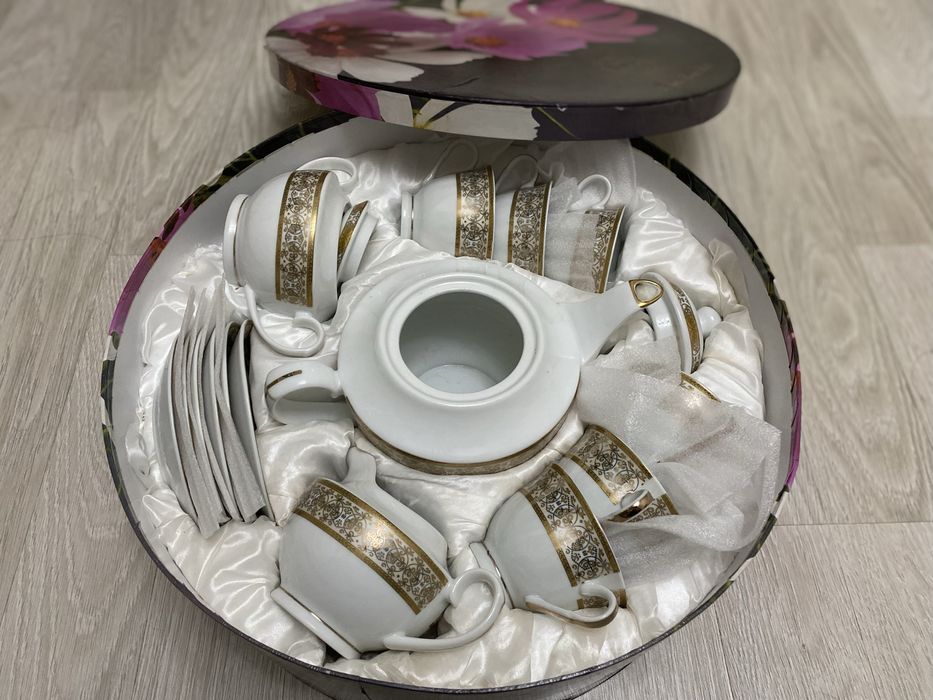 Продам новый Чайный сервиз.