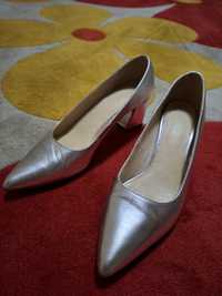Обувки дамски естествена кожа сребърни