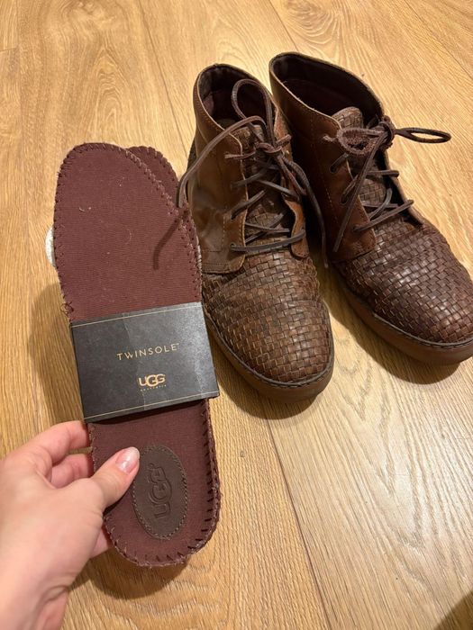 Ghete UGG din piele, marime 45