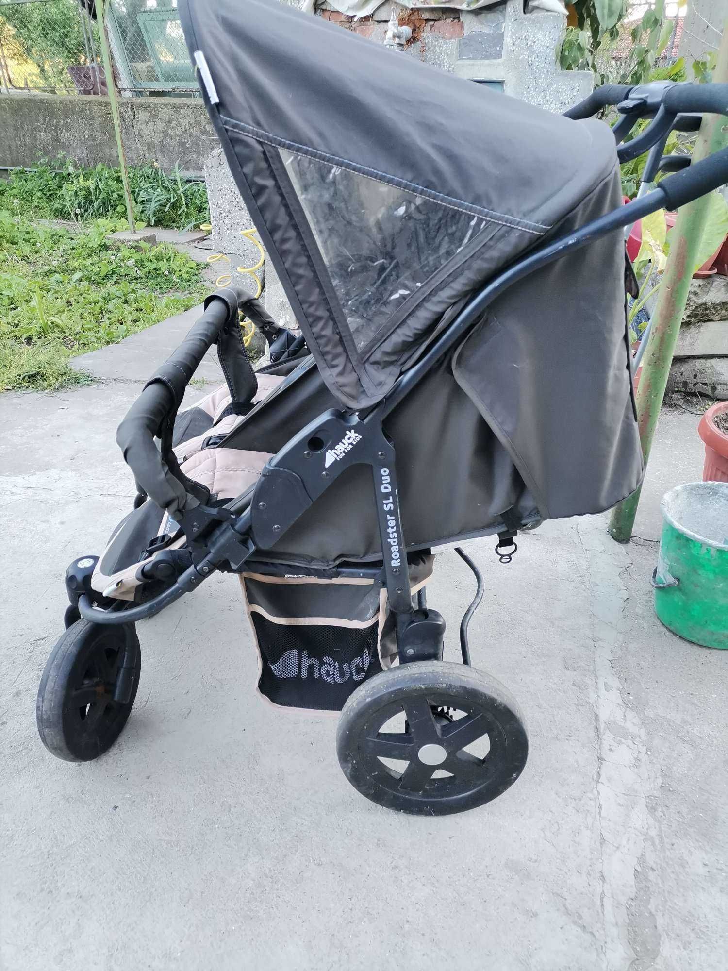 детска количка за близнаци