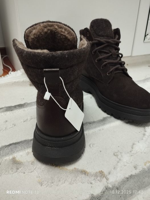 Ботинки зимние 44 р.  очень теплые 44