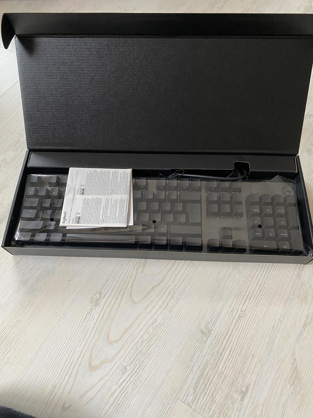 Клавиатура Logitech - G512 Carbon, GX Blue Clicky
