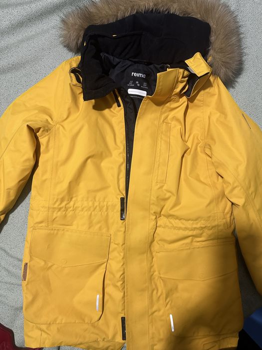 Продам зимнию куртку