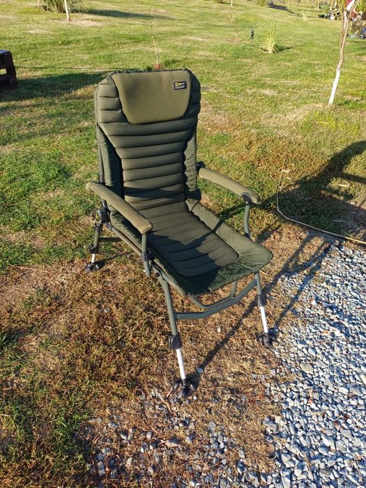 Scaun pescuit Carp Spirit Magnum Deluxe – confort maxim