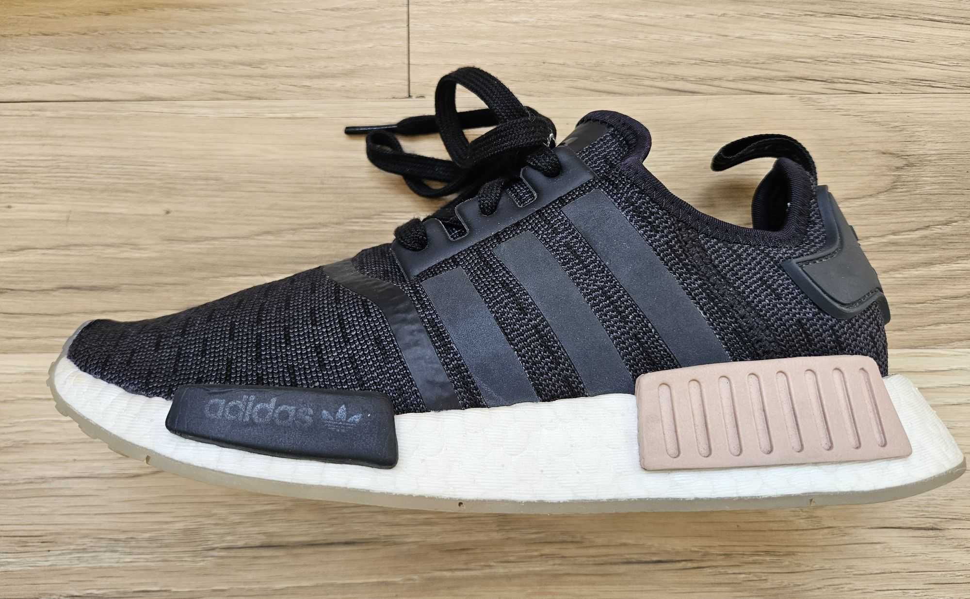 Дамски маратонки Adidas NMD R1 Carbon - 40