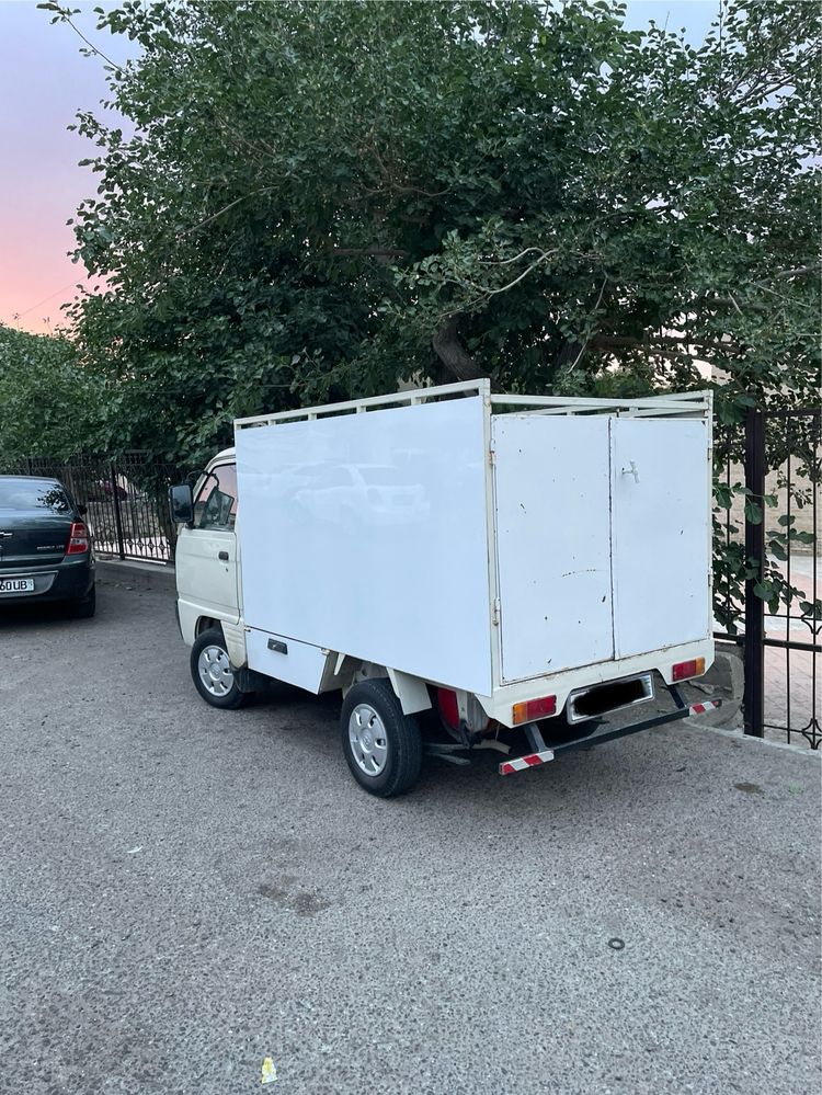 labo 2003 metanlari bor balonlari yangi xama joyi zur narxi 3700$