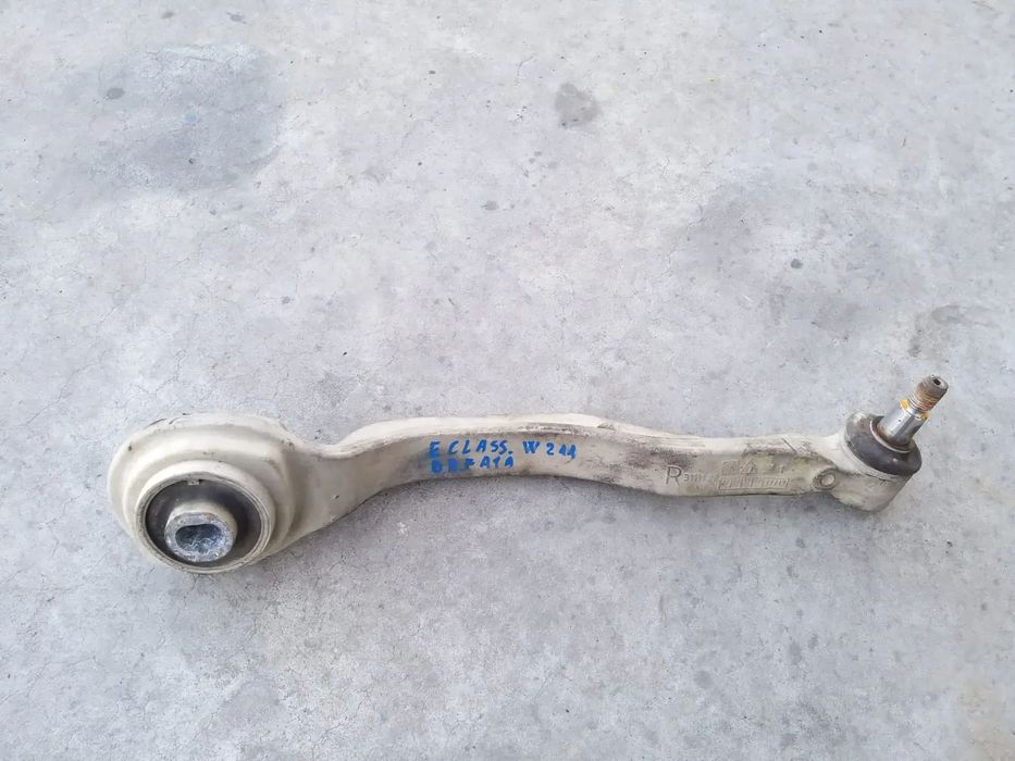 Brat suspensie dreapta fata mercedes e class w211 00019004052401