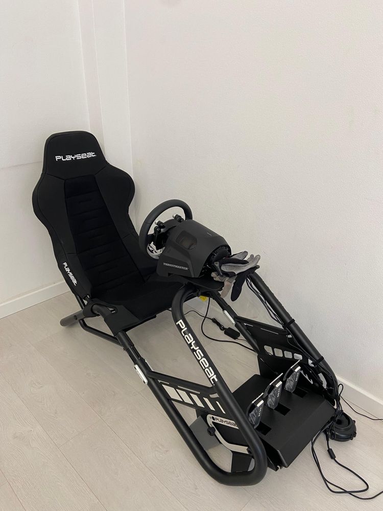 Кокпит для симрэйсинга Playseat Trophy