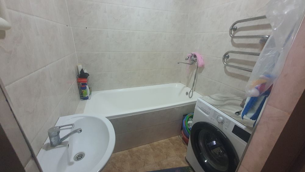 2 xonali Dom Termiz shahar Ankologiya va Detskiy banitsani oldida