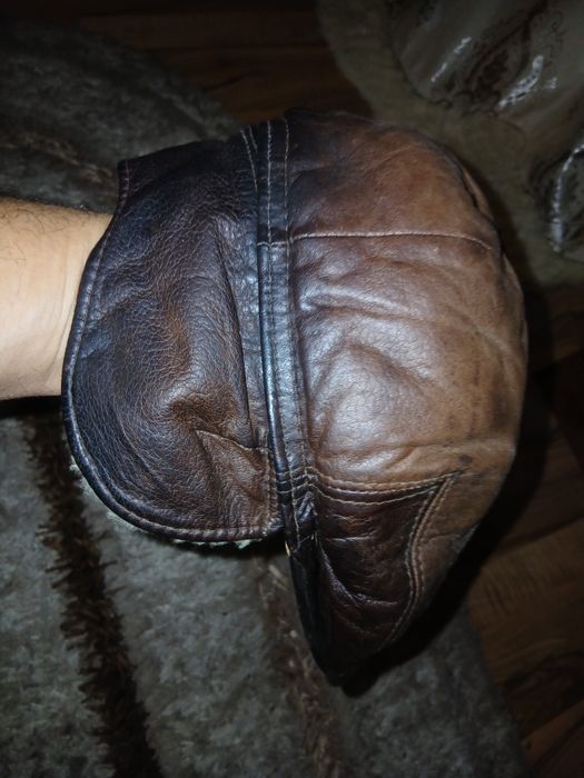 Vănd șapcă de aviator